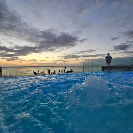 Dune Luxury Roof Pool Wellness 4* Gallipoli